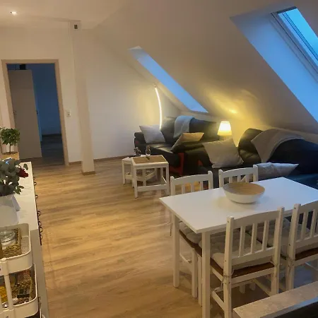 Salzwedel, Zum Dorfplatz Apartman *