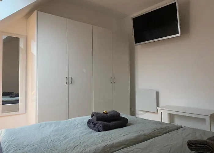 Salzwedel, Zum Dorfplatz * Salzwedel